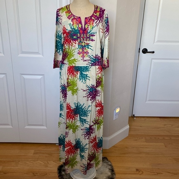 bahari group Dresses & Skirts - Bahrain Asian Inspired Maxi dress Womens S lightweight embroidery island style